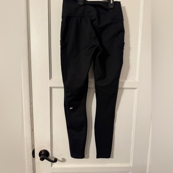 Fabletics On-The-Go PowerHold® High-Waisted Legging Sz medium tall - Picture 7 of 8